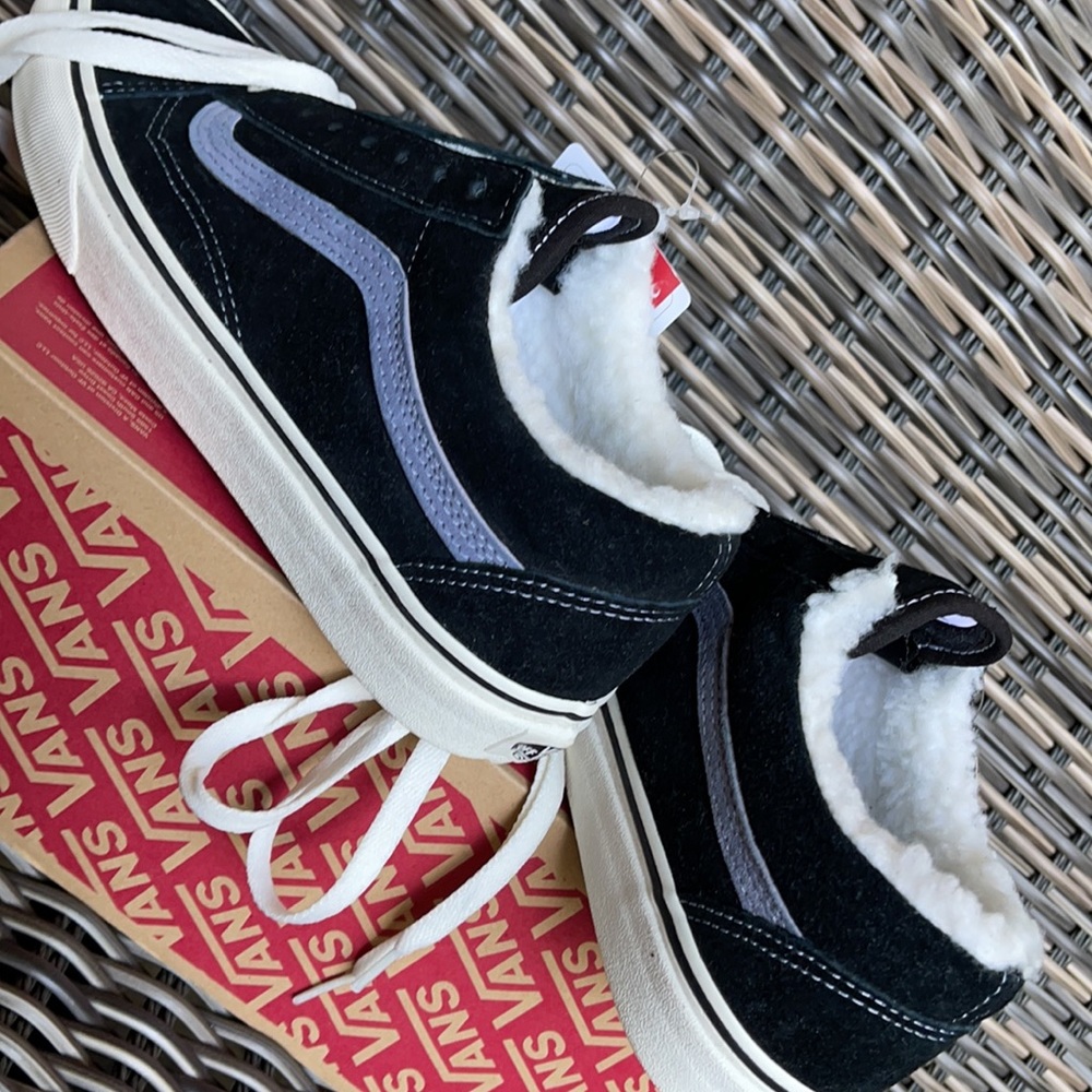 Vans Old Skool Mte Nubuck/Black WMNS” Sherpa Sneakers - Picture 15 of 16